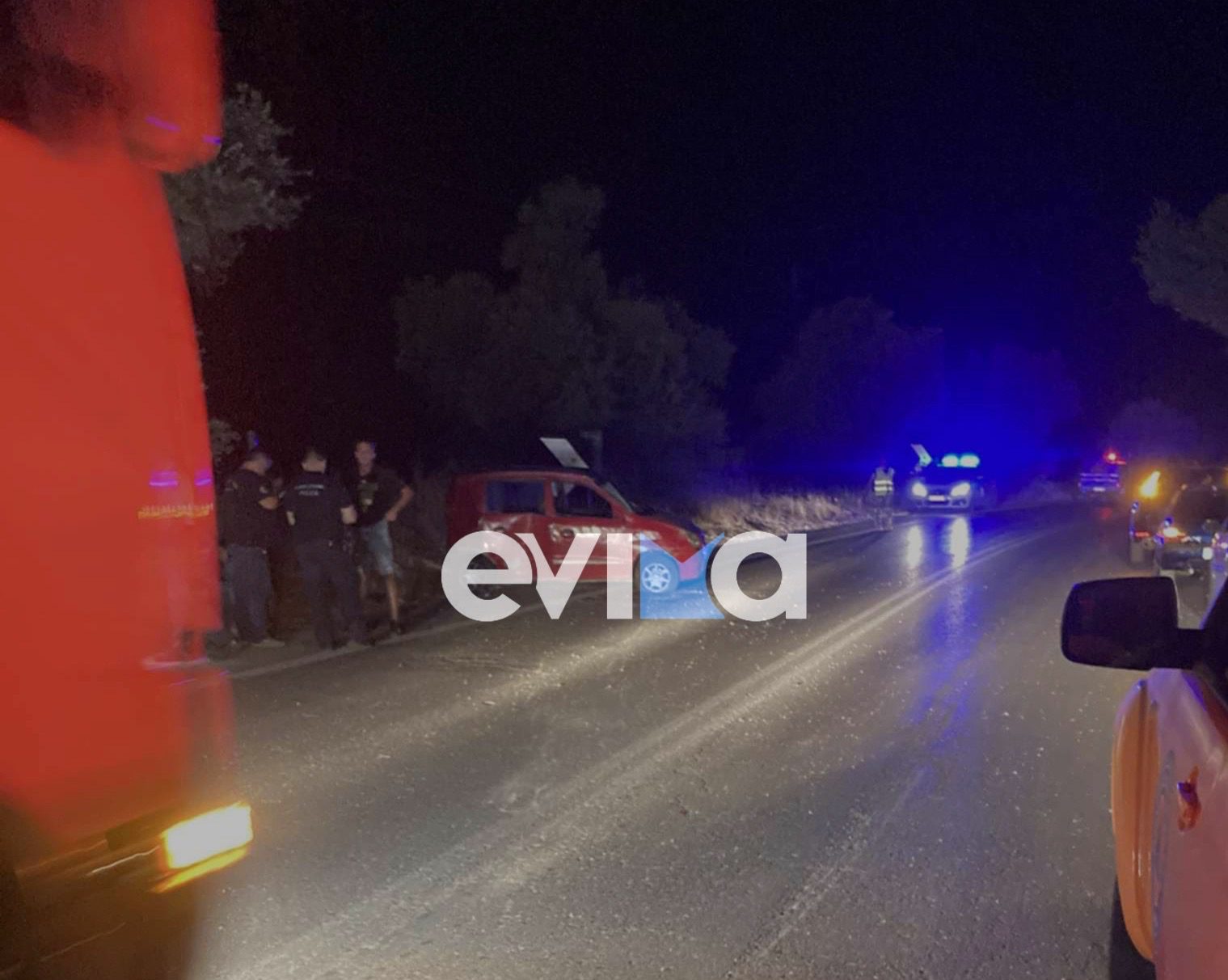 Σοβαρό τροχαίο στην Εύβοια: ΙΧ βγήκε εκτός δρόμου και ανετράπη- Μια νεαρή τραυματίας Σοβαρό τροχαίο στην Εύβοια: ΙΧ βγήκε εκτός δρόμου και ανετράπη- Μια νεαρή τραυματίας