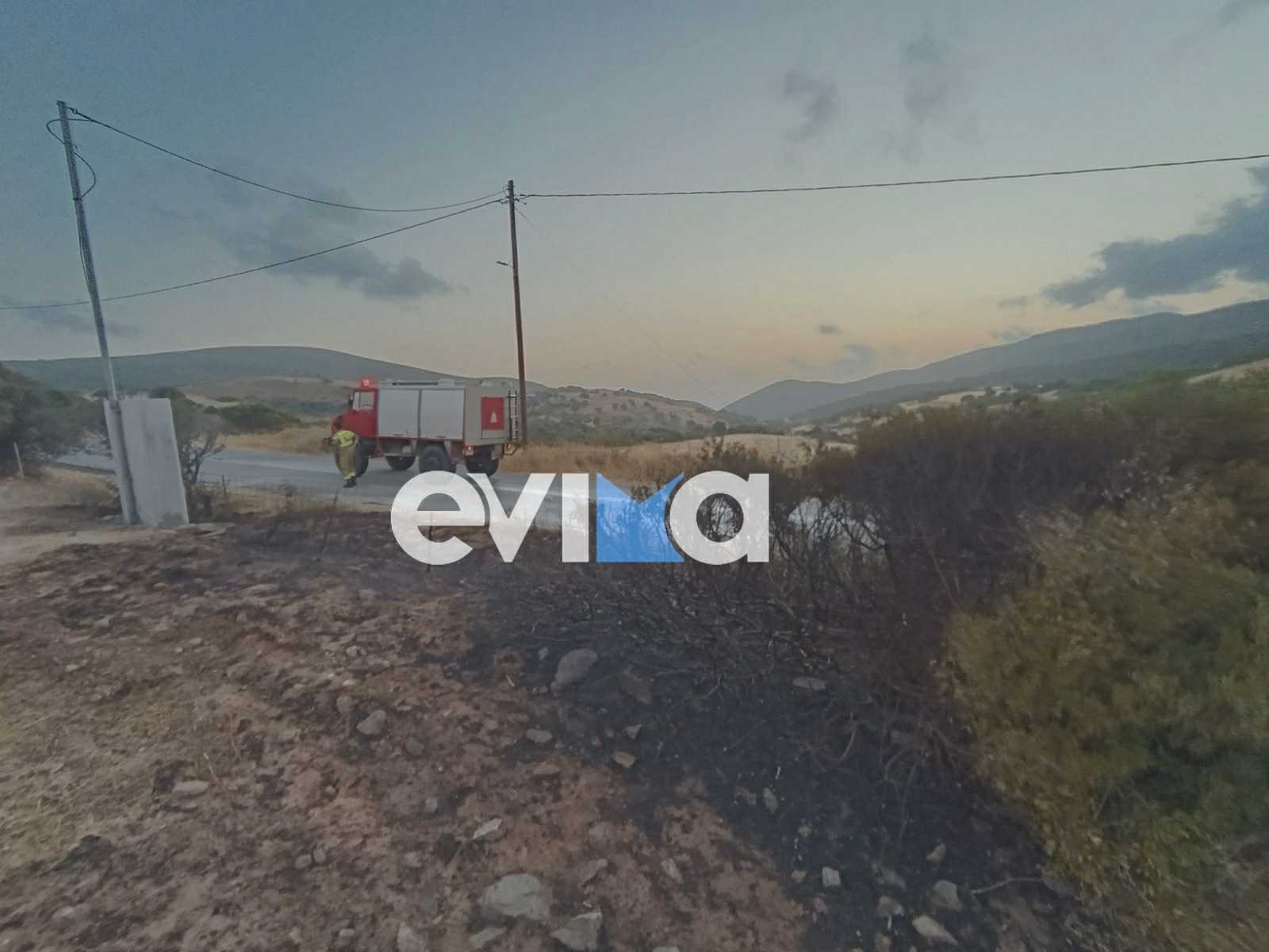 Φωτιά τώρα στην Εύβοια Φωτιά τώρα στην Εύβοια