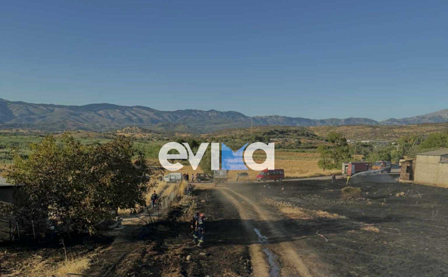 Υπό έλεγχο η φωτιά στην Εύβοια με δύο ταυτόχρονες εστίες Υπό έλεγχο η φωτιά στην Εύβοια με δύο ταυτόχρονες εστίες
