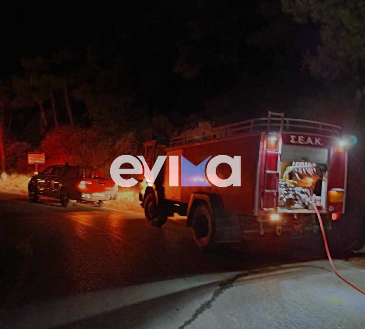 Φωτιά τώρα στην Εύβοια Φωτιά τώρα στην Εύβοια