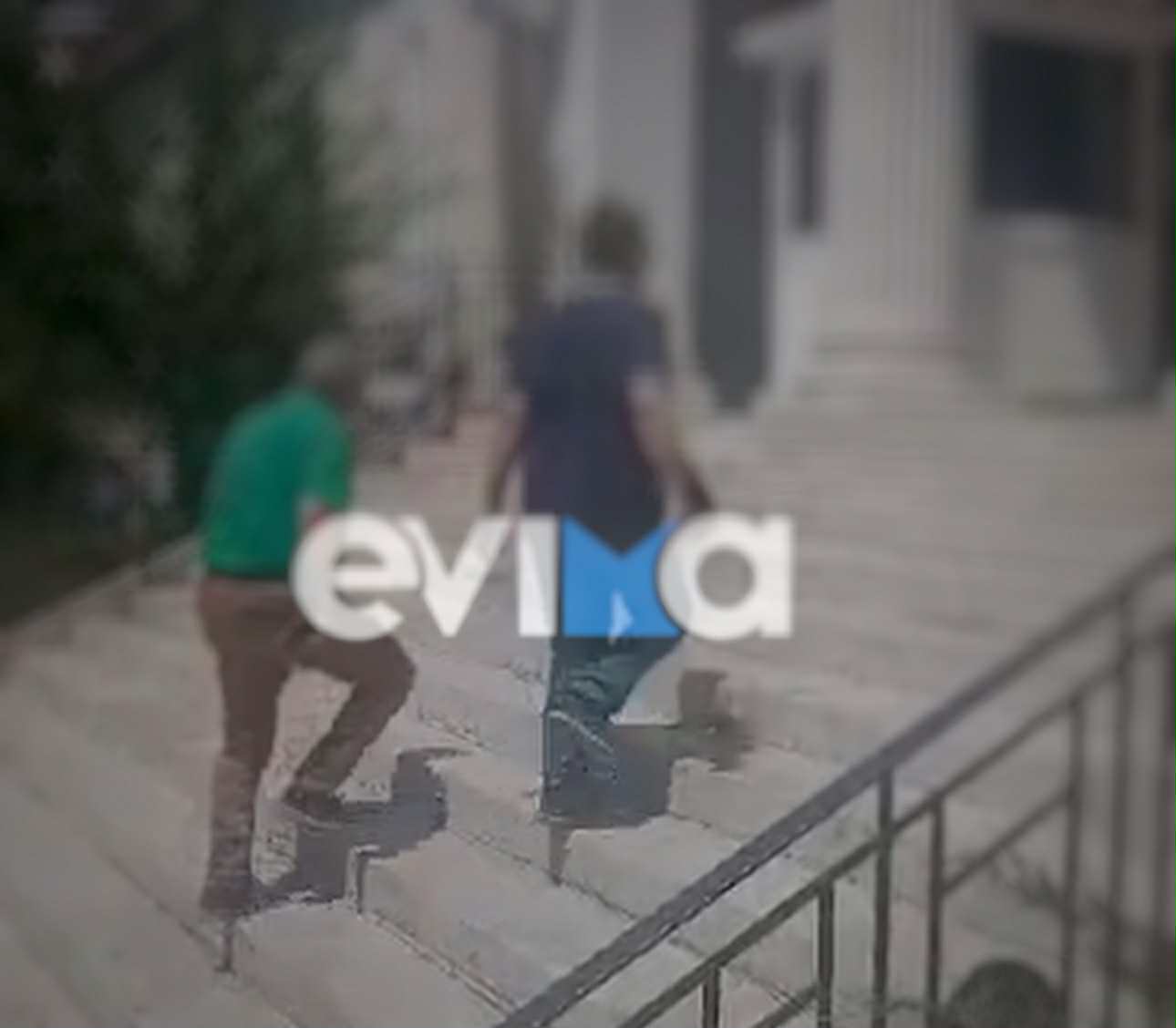 Εύβοια: Υπό κράτηση ο καπετάνιος του φέρι μποτ που έπεσε σε ξέρα στα Στύρα Εύβοια: Υπό κράτηση ο καπετάνιος του φέρι μποτ που έπεσε σε ξέρα στα Στύρα
