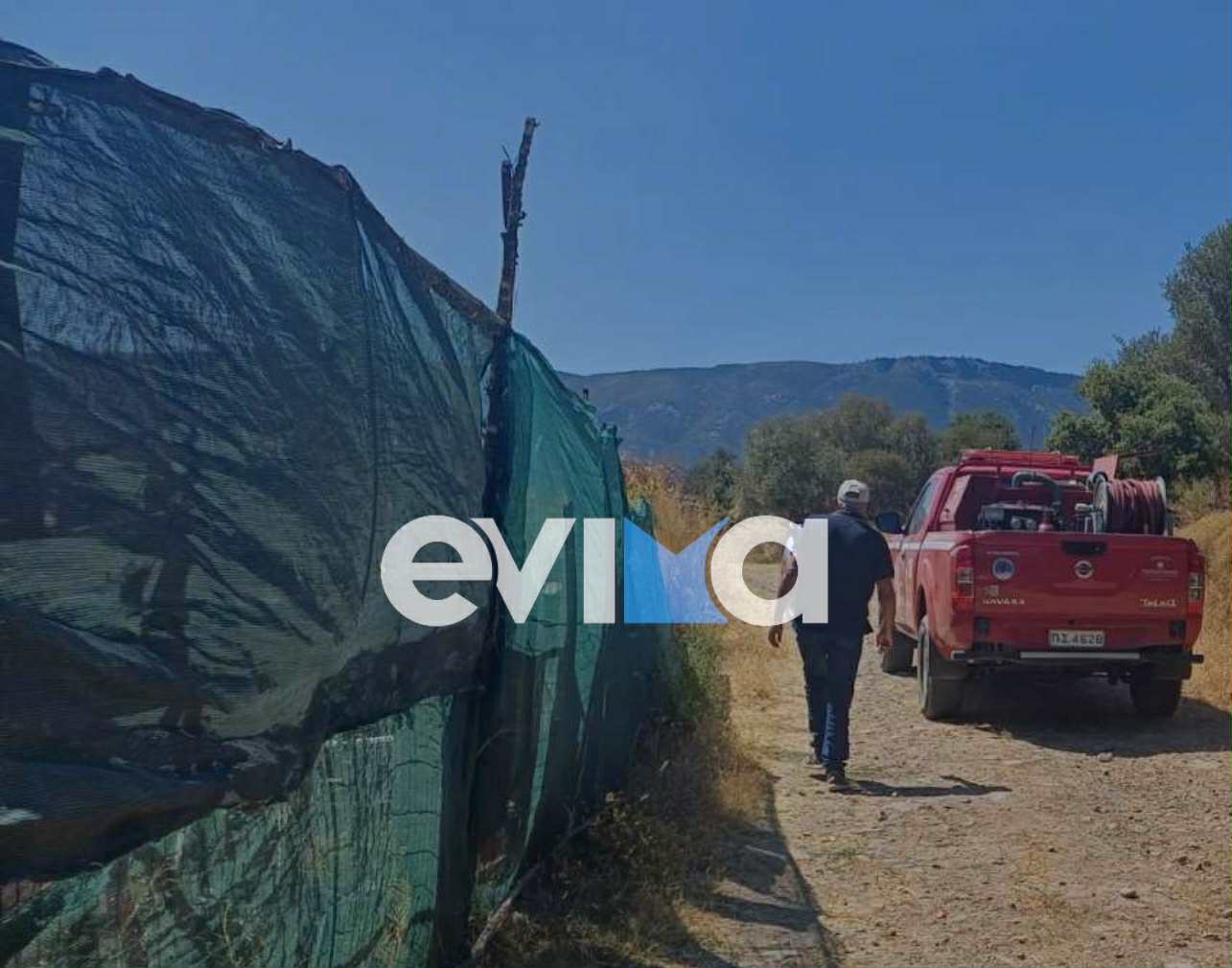 Τρίτη φωτιά μέσα σε λίγες ώρες στην Εύβοια Τρίτη φωτιά μέσα σε λίγες ώρες στην Εύβοια