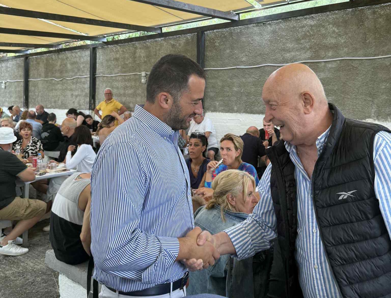Έφαγαν στιφάδο με την ψυχή τους στην Εύβοια!