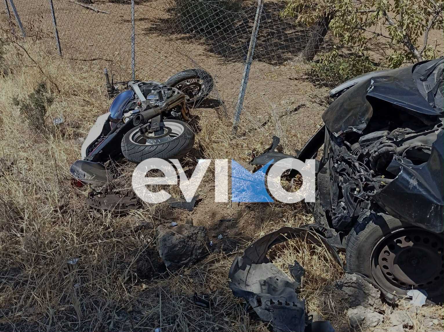 Σοβαρό τροχαίο στην Εύβοια: Αυτοκίνητο συγκρούστηκε με μηχανή – Ενας τραυματίας Σοβαρό τροχαίο στην Εύβοια: Αυτοκίνητο συγκρούστηκε με μηχανή – Ενας τραυματίας