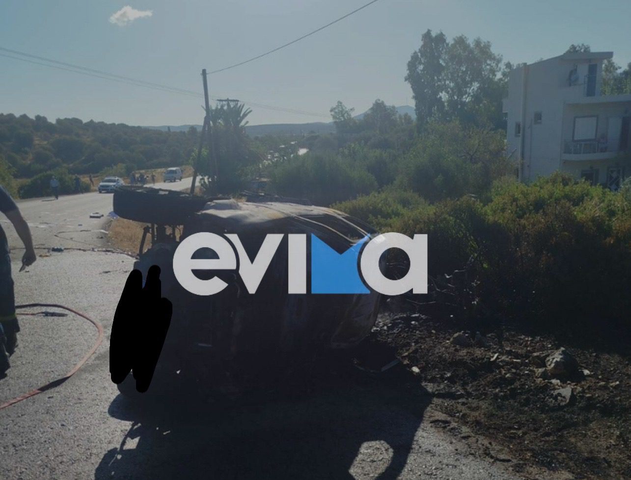 Θανατηφόρο τροχαίο στο Αλιβέρι Ευβοίας: ΙΧ συγκρούστηκε με μηχανή και έπιασαν φωτιά Θανατηφόρο τροχαίο στο Αλιβέρι Ευβοίας: ΙΧ συγκρούστηκε με μηχανή και έπιασαν φωτιά
