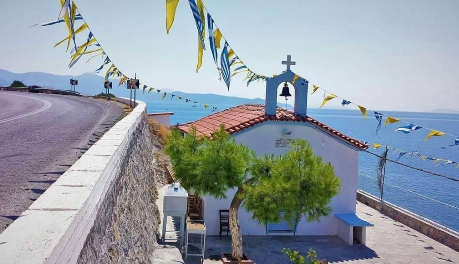Πανηγυρίζει το εκκλησάκι στην «Κακή Σκάλα» Στην Εύβοια Πανηγυρίζει το εκκλησάκι στην «Κακή Σκάλα» Στην Εύβοια