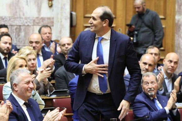 Το Σάββατο η κηδεία του Απόστολου Βεσυρόπουλου Το Σάββατο η κηδεία του Απόστολου Βεσυρόπουλου