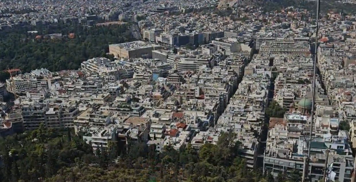 Σοκ: Τουρίστας έχασε την ισορροπία του ενώ έβγαζε φωτογραφία και έπεσε από τον Λυκαβηττό Σοκ: Τουρίστας έχασε την ισορροπία του ενώ έβγαζε φωτογραφία και έπεσε από τον Λυκαβηττό