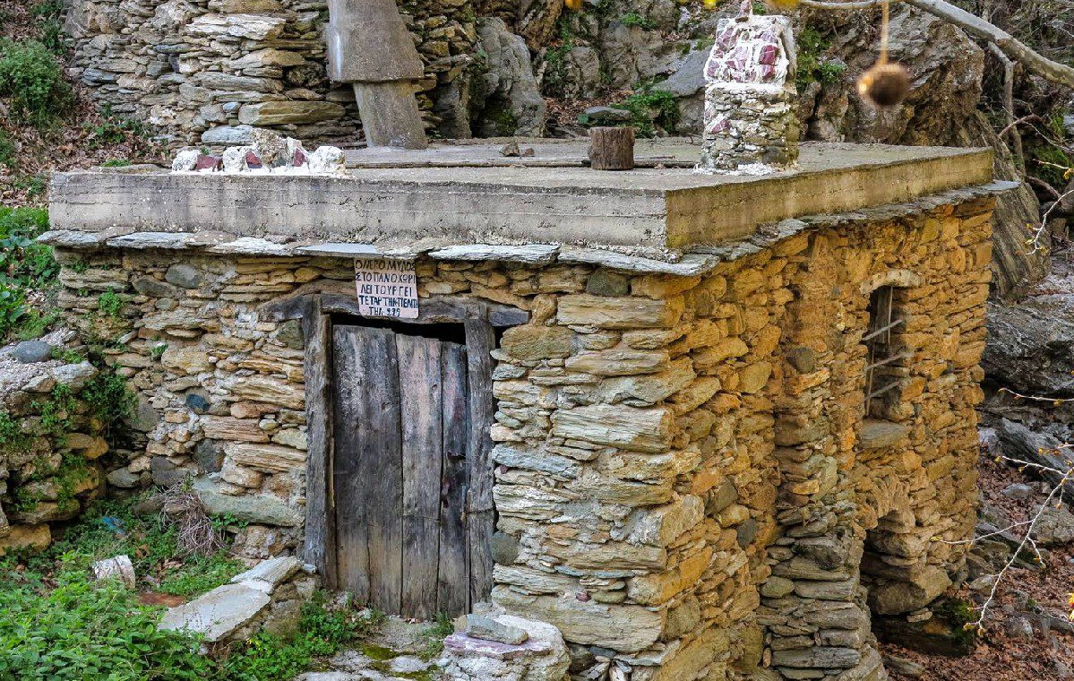 Ο νερόμυλος στην Εύβοια που σε ταξιδεύει στον χρόνο Ο νερόμυλος στην Εύβοια που σε ταξιδεύει στον χρόνο