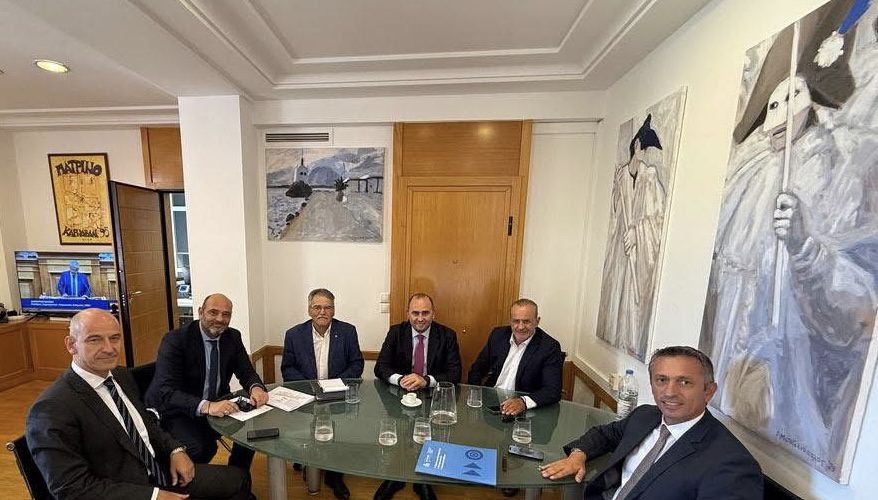 H Eύβοια «παίρνει θέση»: Τι πρέπει να γίνει με τα καλλιτεχνικά δικαιώματα H Eύβοια «παίρνει θέση»: Τι πρέπει να γίνει με τα καλλιτεχνικά δικαιώματα
