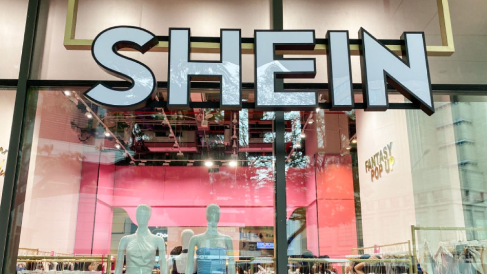 Έπεσε βαρύ πρόστιμο στην εταιρία Shein: Θα πληρώσει 1 εκατ. ευρώ Έπεσε βαρύ πρόστιμο στην εταιρία Shein: Θα πληρώσει 1 εκατ. ευρώ