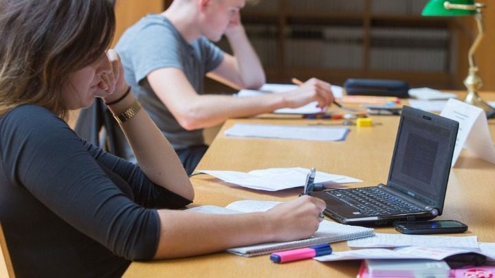 Ειδικό ποσοστό εισαγωγής στα ΑΕΙ: Ποιοι το δικαιούνται Ειδικό ποσοστό εισαγωγής στα ΑΕΙ: Ποιοι το δικαιούνται