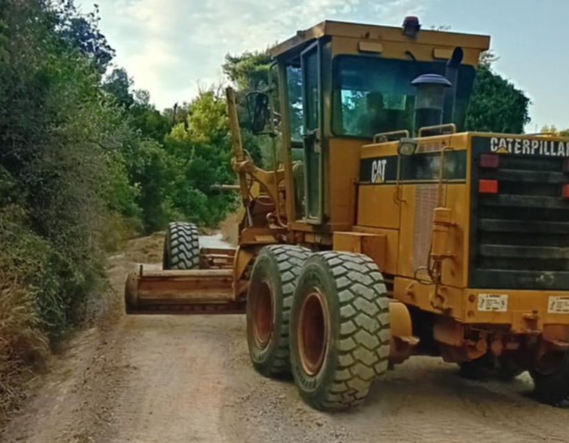 Νέα έργα σε αγροτικό δρόμο στην Εύβοια Νέα έργα σε αγροτικό δρόμο στην Εύβοια