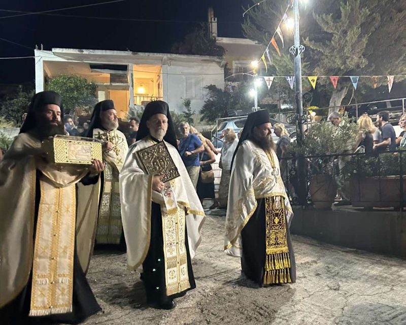 Χαλκίδα: Έτσι γιόρτασαν τη μνήμη της ανακομιδής των λειψάνων του Αγίου Νεκταρίου Χαλκίδα: Έτσι γιόρτασαν τη μνήμη της ανακομιδής των λειψάνων του Αγίου Νεκταρίου