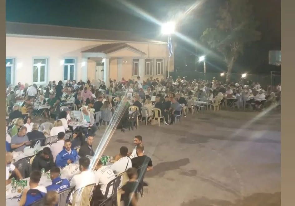 Εύβοια: Η επιτυχία του πανηγυριού στο Δύστο αφορμή για να καθιερωθεί κάθε χρόνο! Εύβοια: Η επιτυχία του πανηγυριού στο Δύστο αφορμή για να καθιερωθεί κάθε χρόνο!