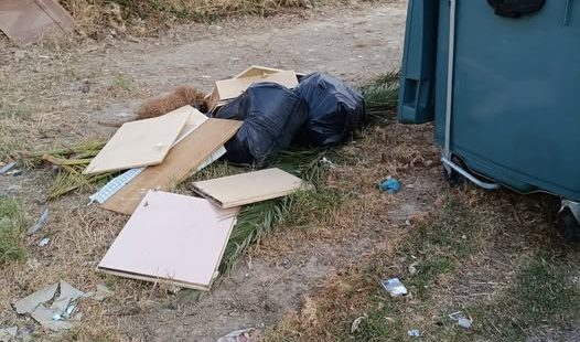 «Στο αμήν» η Εύβοια με τα σκουπίδα: Ο Δήμος καθαρίζει, ο πολίτης… βρωμίζει- Αγανακτεί η Κύμη «Στο αμήν» η Εύβοια με τα σκουπίδα: Ο Δήμος καθαρίζει, ο πολίτης… βρωμίζει- Αγανακτεί η Κύμη