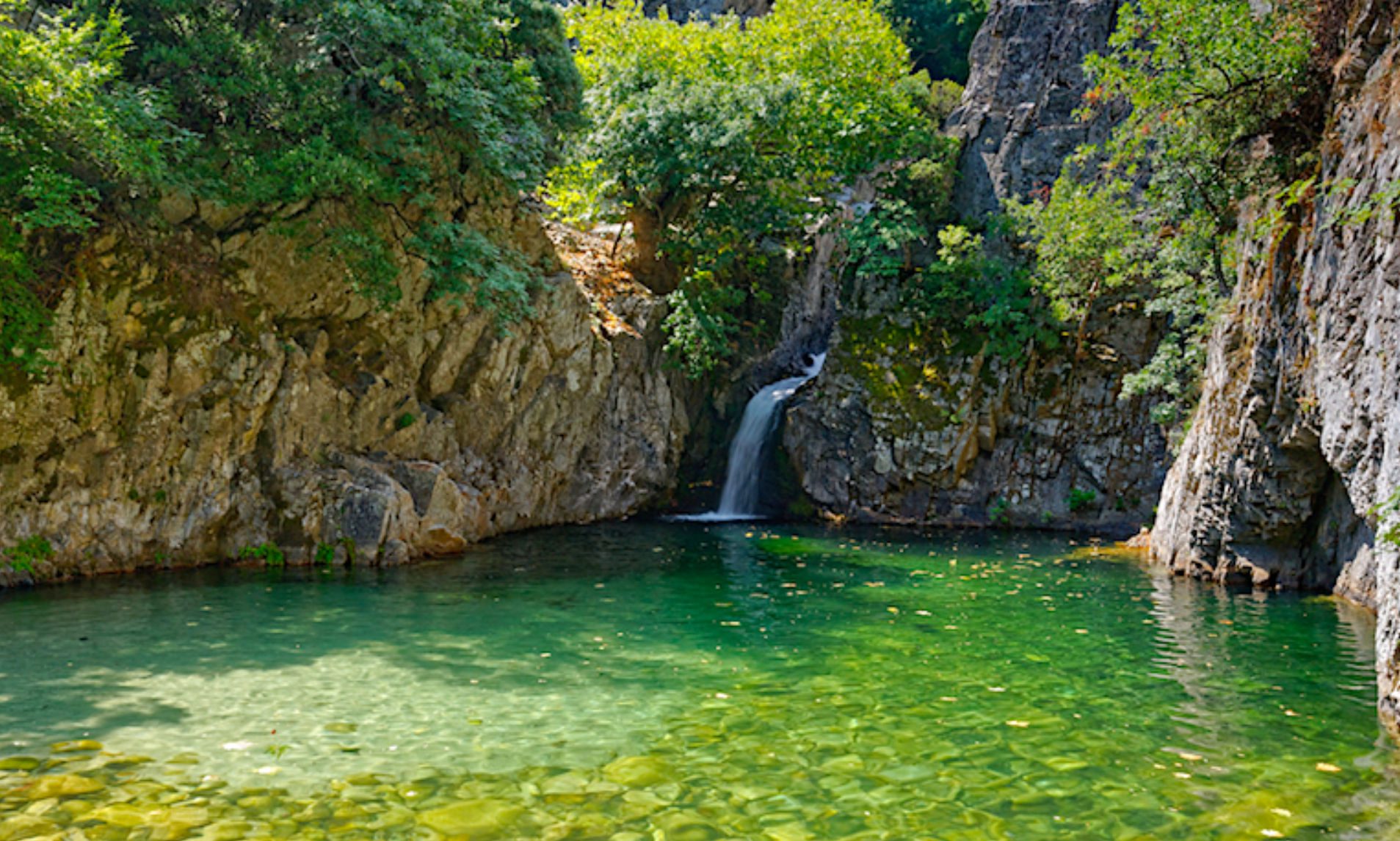 Δείτε τη λίστα με τα 19 νησιά που θα μειωθεί ο ΦΠΑ κατά 30% Δείτε τη λίστα με τα 19 νησιά που θα μειωθεί ο ΦΠΑ κατά 30%