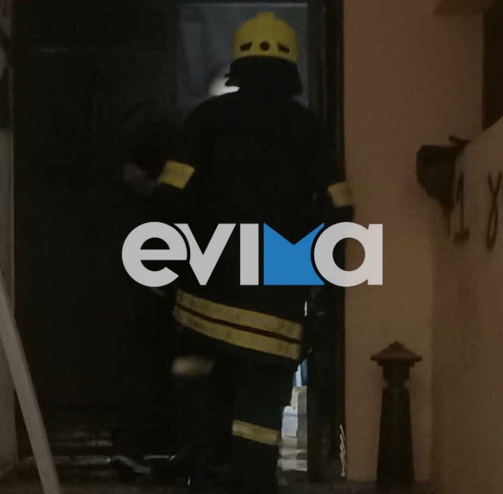 Φωτιά σε διατηρητέα κτίρια στην Εύβοια – Οι πρώτες εικόνες Φωτιά σε διατηρητέα κτίρια στην Εύβοια – Οι πρώτες εικόνες