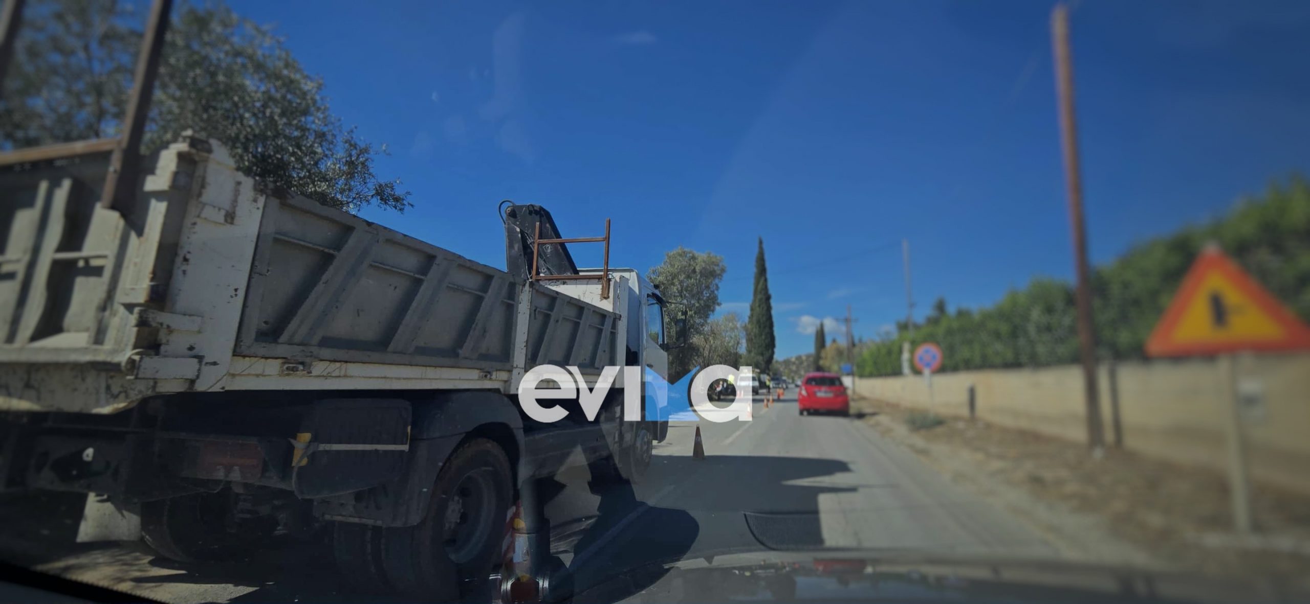 Εύβοια τώρα κλειστό το ένα ρεύμα κυκλοφορίας από Ερέτρια προς Αμάρυνθο Εύβοια τώρα κλειστό το ένα ρεύμα κυκλοφορίας από Ερέτρια προς Αμάρυνθο