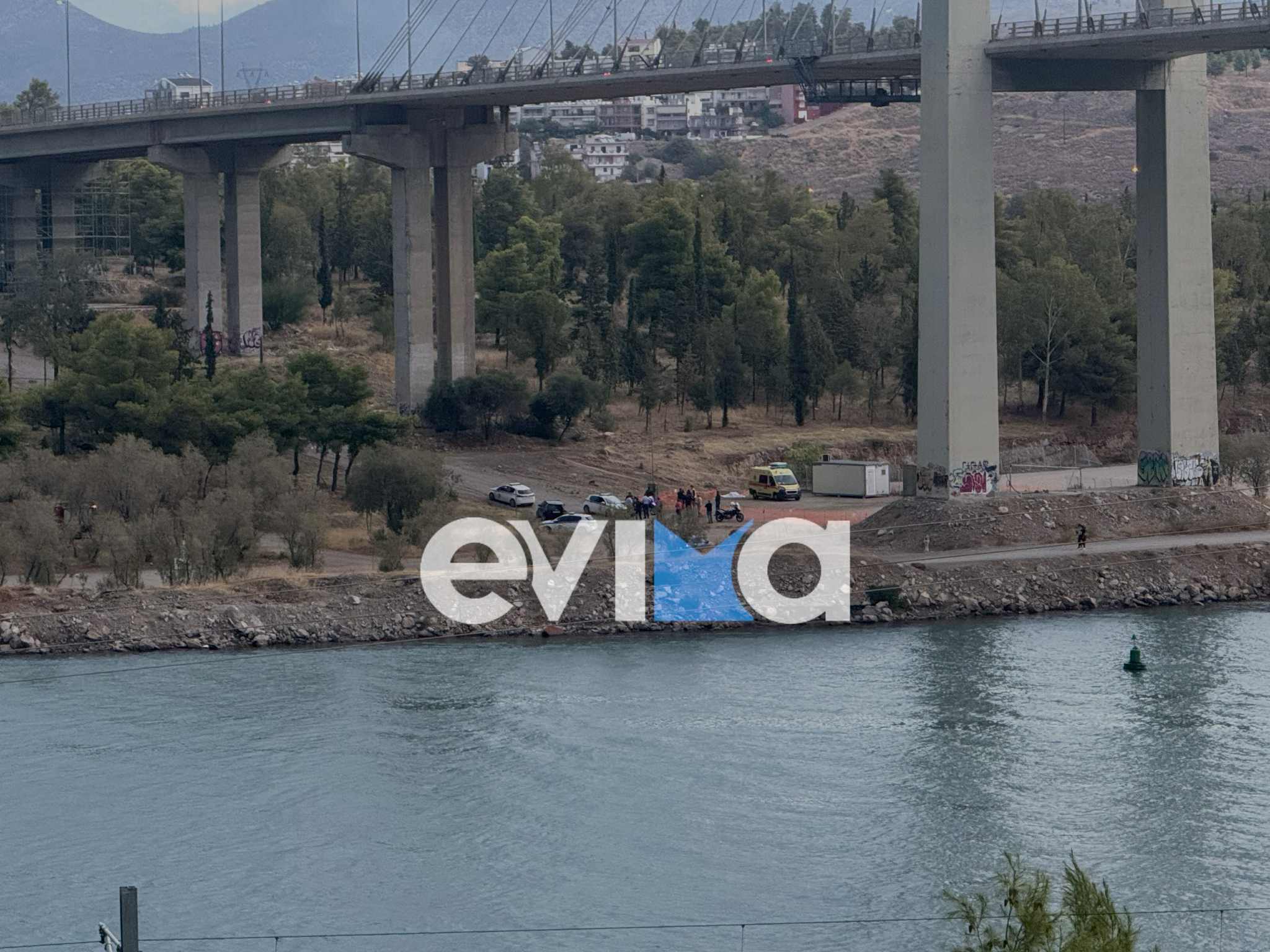 Θρίλερ στην υψηλή γέφυρα Χαλκίδας: Πληροφορίες για σορό – Στο σημείο η Πυροσβεστική Θρίλερ στην υψηλή γέφυρα Χαλκίδας: Πληροφορίες για σορό – Στο σημείο η Πυροσβεστική