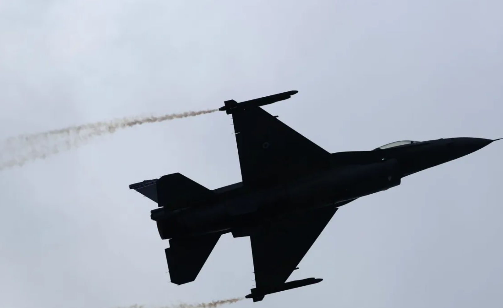 28η Οκτωβρίου: Το συγκινητικό μήνυμα του πιλότου του F-16 που «έσκισε» τους ουρανούς 28η Οκτωβρίου: Το συγκινητικό μήνυμα του πιλότου του F-16 που «έσκισε» τους ουρανούς