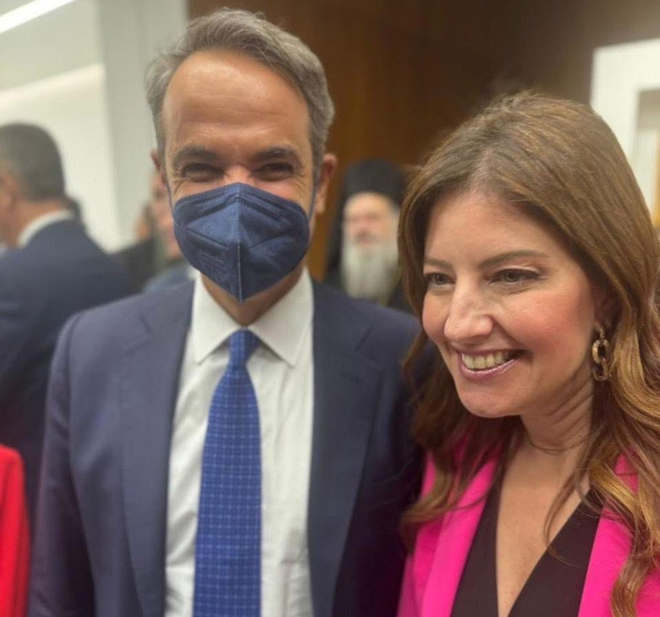 Εύβοια: Στο Πεντάγωνο με τον πρωθυπουργό η Κωνσταντίνα Καραμπατσώλη Εύβοια: Στο Πεντάγωνο με τον πρωθυπουργό η Κωνσταντίνα Καραμπατσώλη