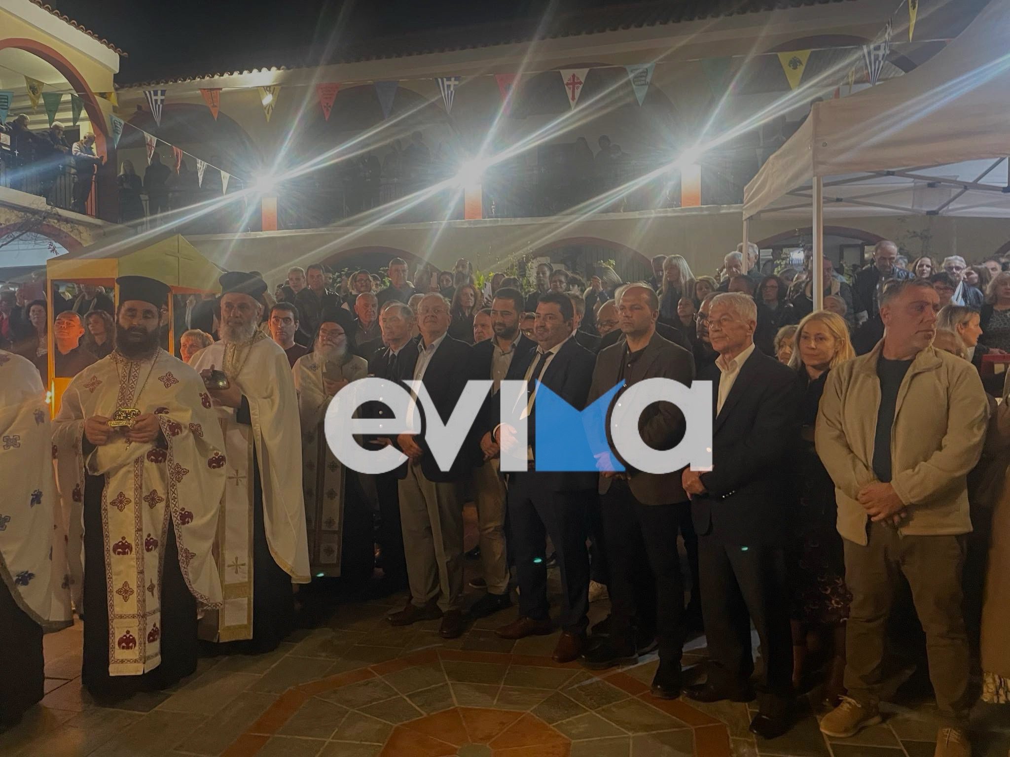 Εύβοια: Στιγμές βαθιάς συγκίνησης και πνευματικής ανάτασης στο θαυματουργό Όσιο Δαυίδ (εικόνες) Εύβοια: Στιγμές βαθιάς συγκίνησης και πνευματικής ανάτασης στο θαυματουργό Όσιο Δαυίδ (εικόνες)