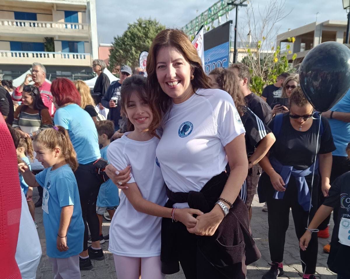 Εύβοια: Έτρεξε με την κόρη της στο Ταμύναι Seaside Run η Κωνσταντίνα Καραμπατσώλη Εύβοια: Έτρεξε με την κόρη της στο Ταμύναι Seaside Run η Κωνσταντίνα Καραμπατσώλη