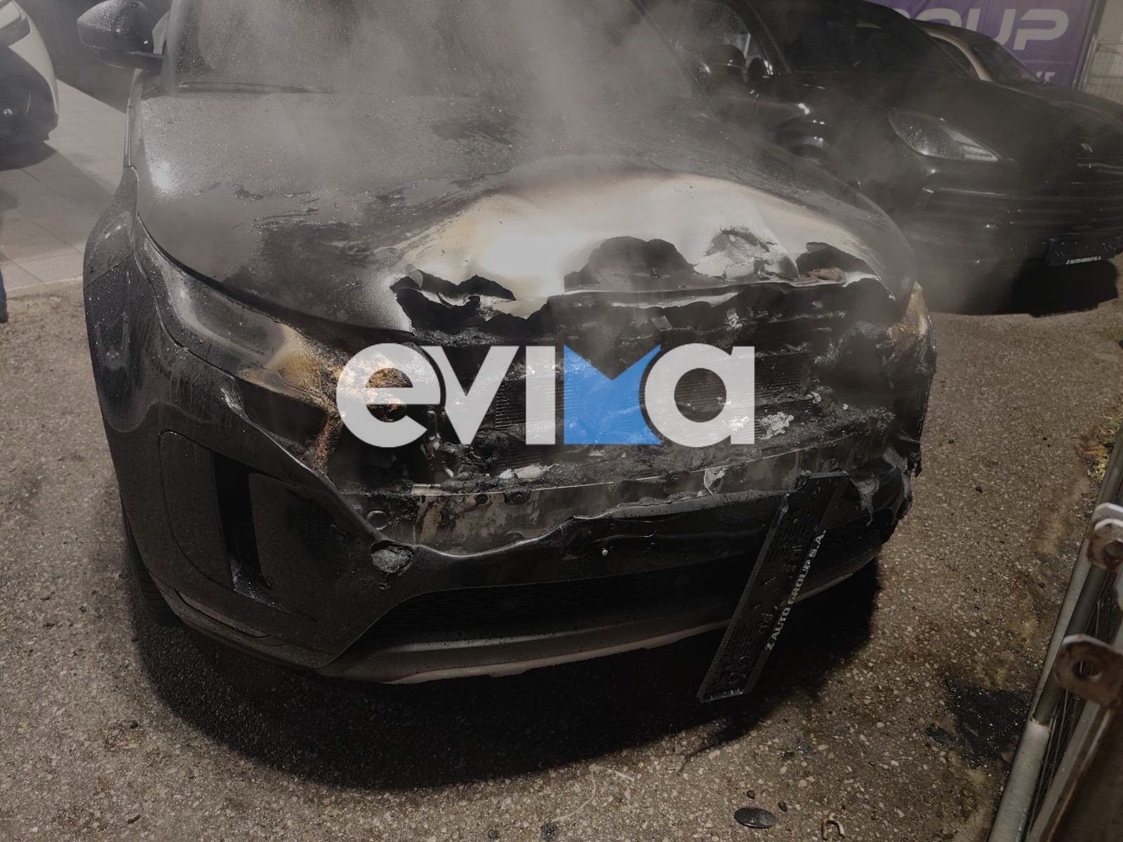 Φωτιά τώρα σε αυτοκίνητο στη Χαλκίδα Φωτιά τώρα σε αυτοκίνητο στη Χαλκίδα