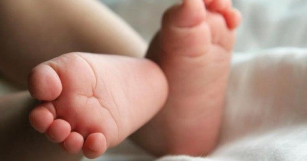 Χαλκίδα: Γέννησε καθ’ οδόν προς το νοσοκομείο το 8ο παιδί της Χαλκίδα: Γέννησε καθ’ οδόν προς το νοσοκομείο το 8ο παιδί της