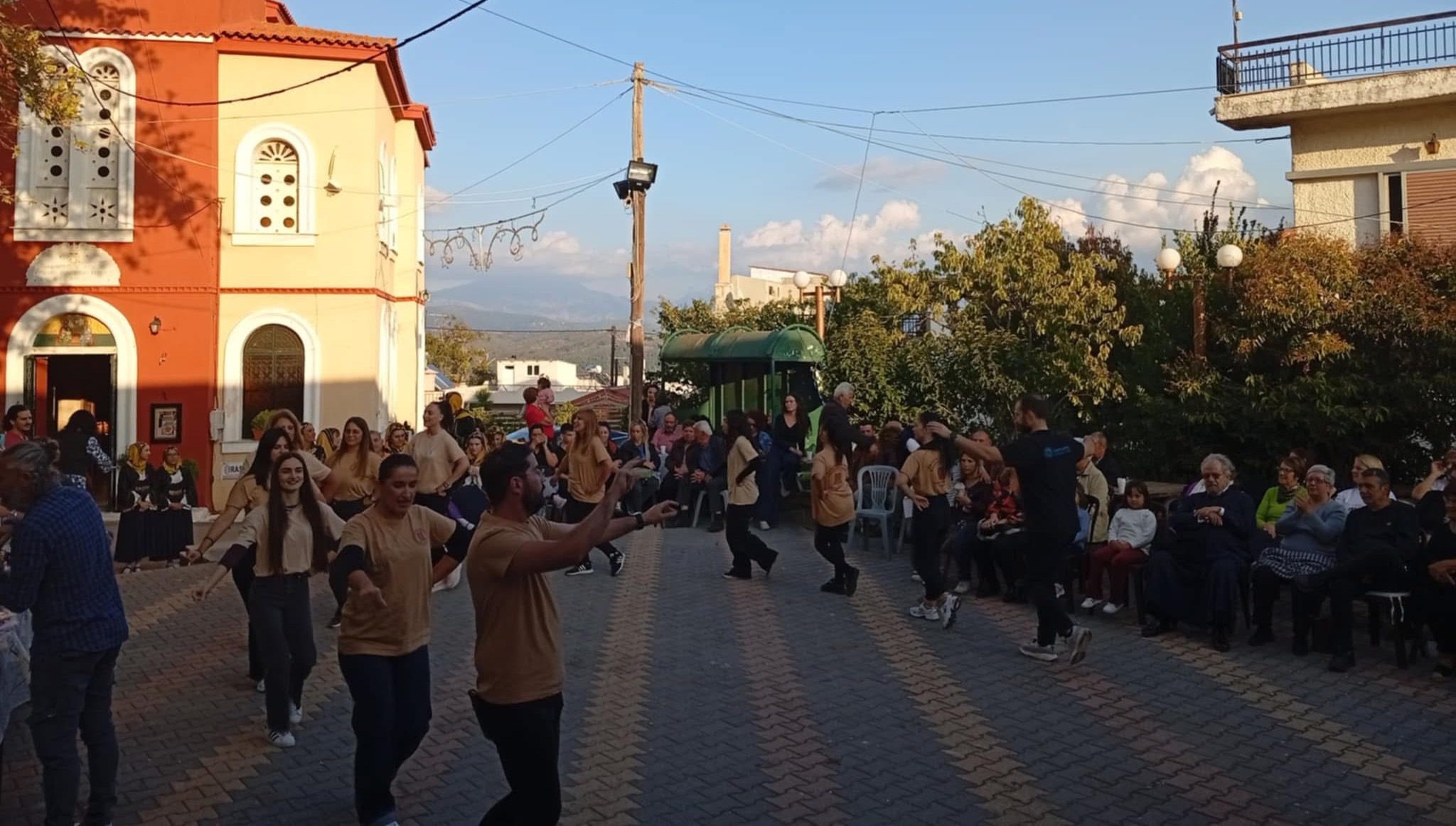 Εύβοια: Ξεφάντωσαν στο φεστιβάλ ποτού και γλυκού! (εικόνες) Εύβοια: Ξεφάντωσαν στο φεστιβάλ ποτού και γλυκού! (εικόνες)