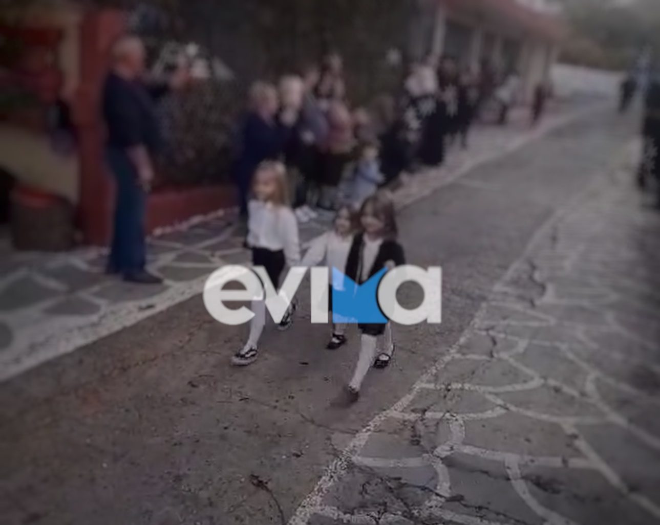 Σε αυτό το χωριό της Εύβοιας έγινε παρέλαση μετά από 30 χρόνια! (Βίντεο&εικόνες) Σε αυτό το χωριό της Εύβοιας έγινε παρέλαση μετά από 30 χρόνια! (Βίντεο&εικόνες)