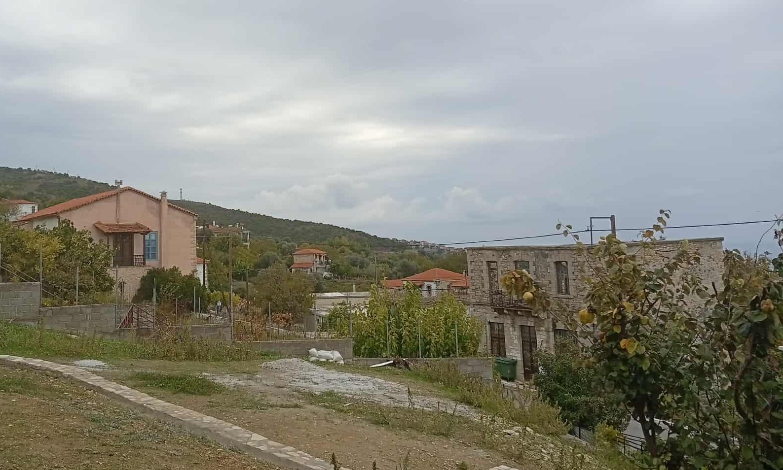 Καιρός: Τοπικές βροχές σήμερα στην Εύβοια Καιρός: Τοπικές βροχές σήμερα στην Εύβοια