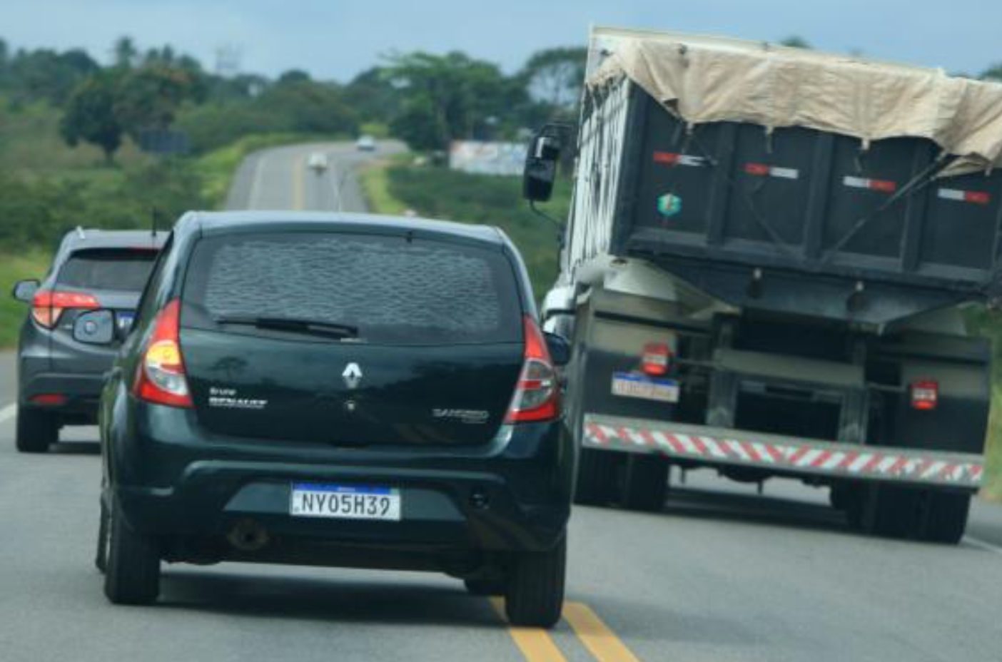 Τι αναφέρει ο ΚΟΚ για τα όρια ταχύτητας κατά τη διάρκεια της προσπέρασης Τι αναφέρει ο ΚΟΚ για τα όρια ταχύτητας κατά τη διάρκεια της προσπέρασης