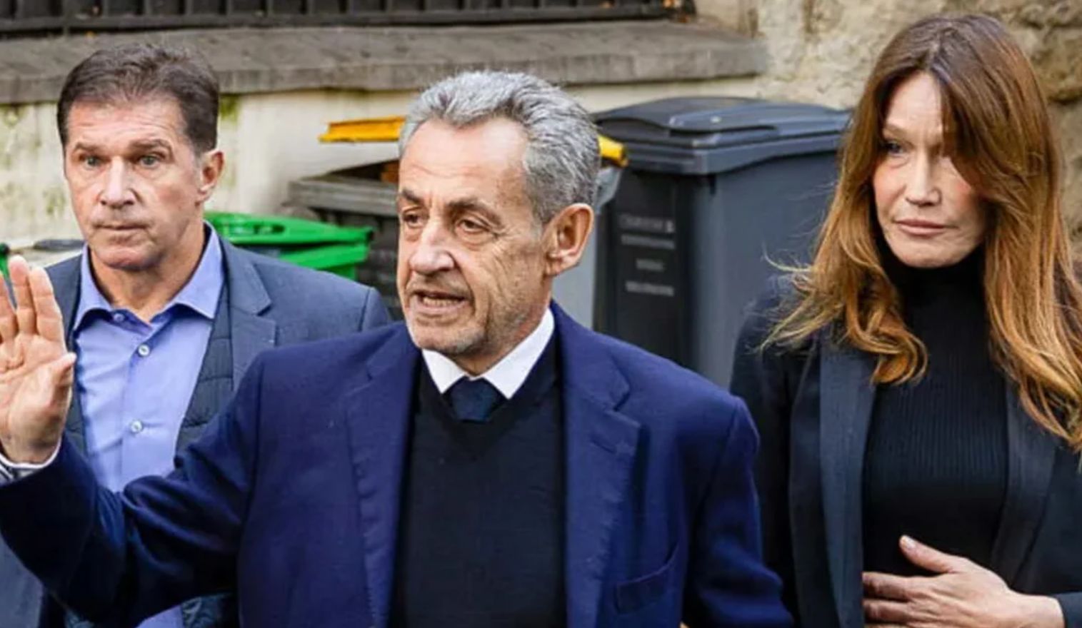 Ο Σαρκοζί υποφέρει στη φυλακή – Τον απειλούν τη νύχτα οι κρατούμενοι Ο Σαρκοζί υποφέρει στη φυλακή – Τον απειλούν τη νύχτα οι κρατούμενοι