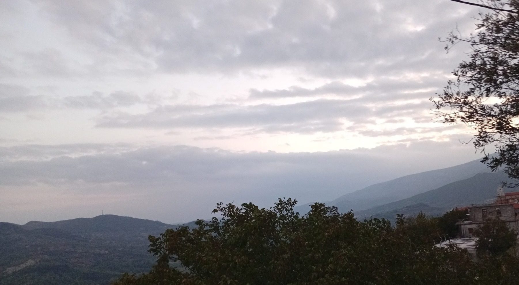 Καιρός: Ασθενείς βροχές σήμερα στην Εύβοια – Η πρόγνωση της ΕΜΥ Καιρός: Ασθενείς βροχές σήμερα στην Εύβοια – Η πρόγνωση της ΕΜΥ