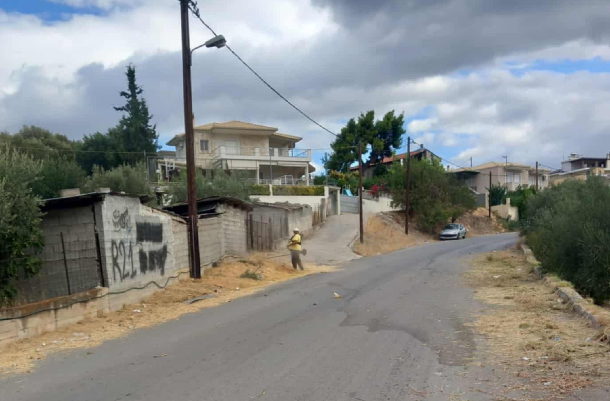 Αναζωογόνηση περιοχών της Χαλκίδας με καθαρισμούς και αποκαταστάσεις σε σημεία-κλειδιά Αναζωογόνηση περιοχών της Χαλκίδας με καθαρισμούς και αποκαταστάσεις σε σημεία-κλειδιά