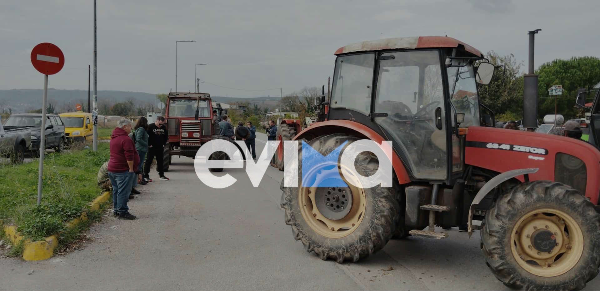 Εύβοια: Κλειστός δρόμος από τους αγρότες – Τι ώρα θα ανοίξει