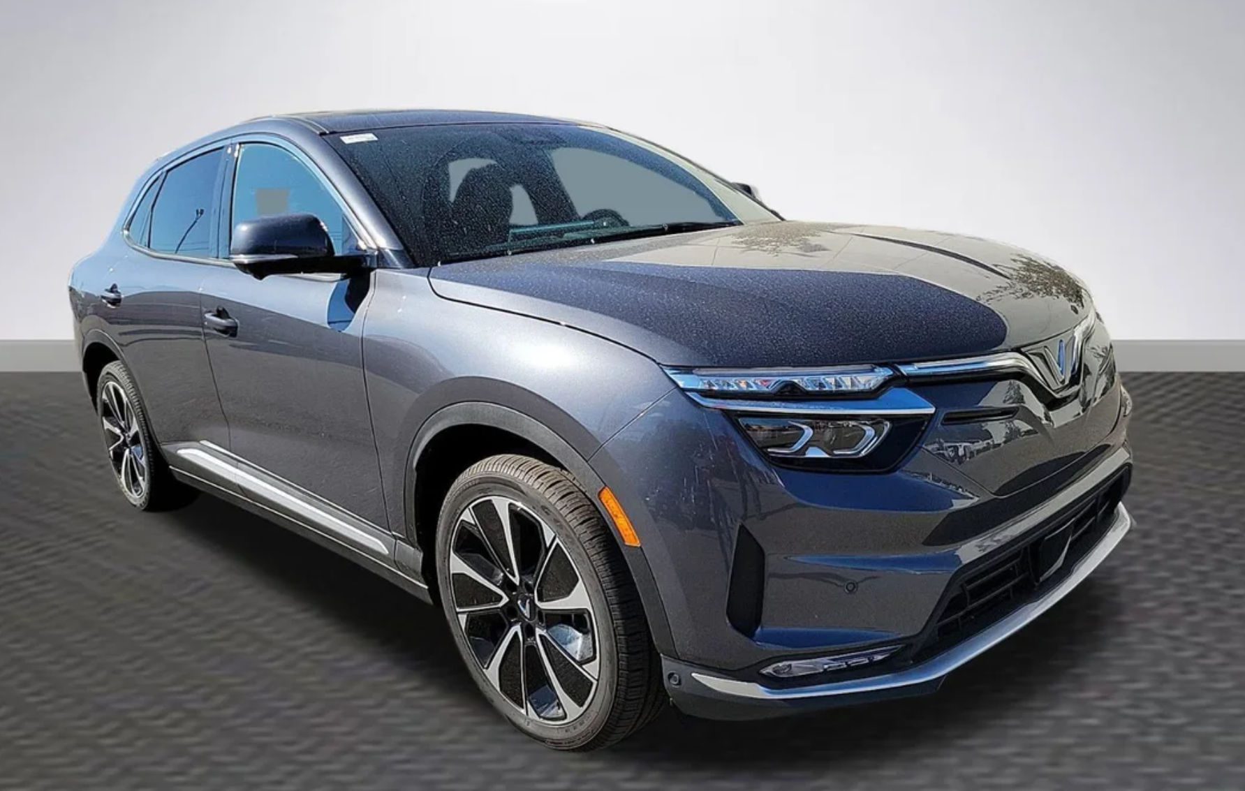 Για αυτή τη μάρκα αυτοκινήτου πέφτουν βροχή οι μηνύσεις – Ο λόγος που διαμαρτύρονται οι ιδιοκτήτες