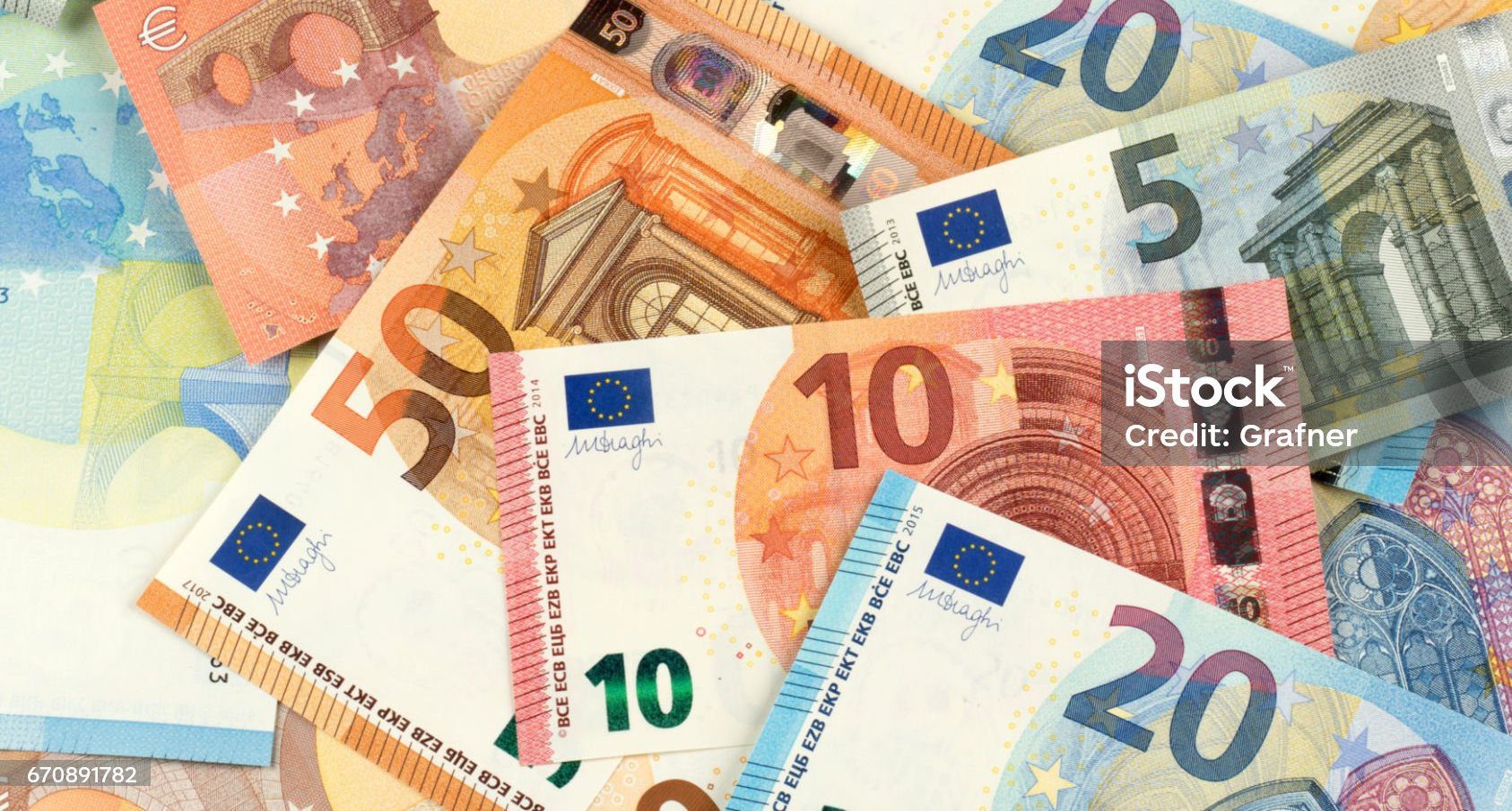 Επίδομα των 250 ευρώ: Ποιοι θα δουν σήμερα χρήματα στους λογαριασμούς τους