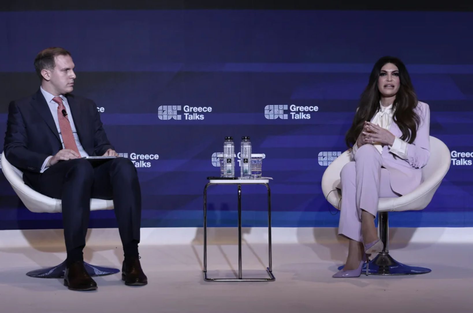 Γκίλφοϊλ: Οι «κακές λέξεις» που έμαθε στο ΣΕΦ – «Φαντάζομαι τον Τραμπ να εκφωνεί ομιλία στην Ακρόπολη»