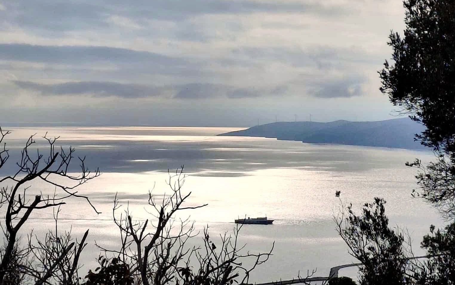 Καιρός: Συννεφιά και υψηλές για την εποχή θερμοκρασίες σήμερα στην Εύβοια