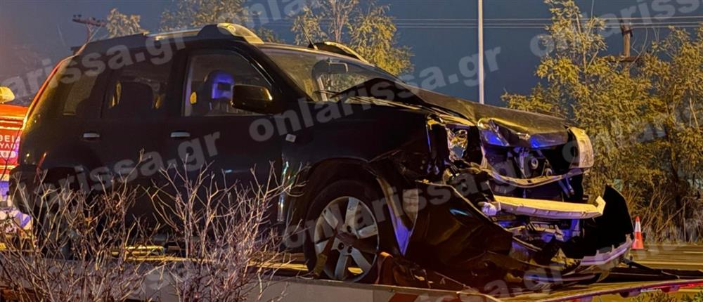 Σοβαρό τροχαίο με τέσσερις τραυματίες στη Λάρισα (εικόνες)