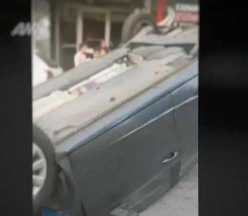 Τροχαίο στο Γαλάτσι: ΙΧ τούμπαρε μετά από πρόσκρουση – Ενας τραυματίας