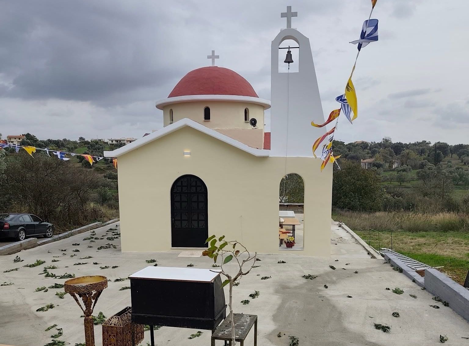 Εύβοια: Έτοιμο για τα εγκαίνια αυτό το πανέμορφο ξωκλήσι – Εικόνες