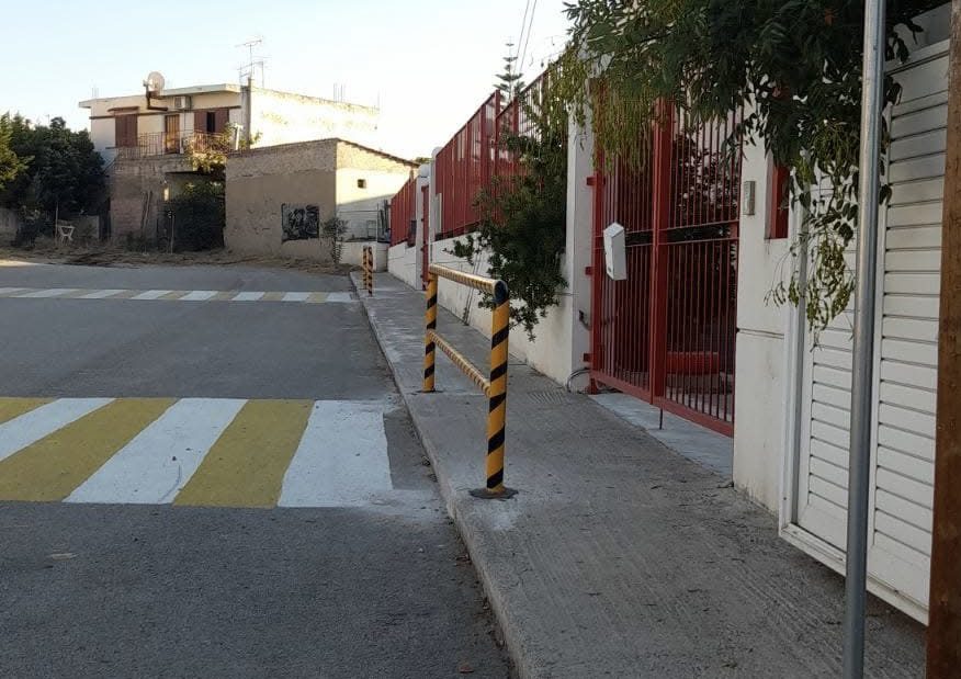 Πανικός σε σχολείο της Εύβοιας: ΙΧ παρέσυρε μητέρα και 10χρονο παιδί