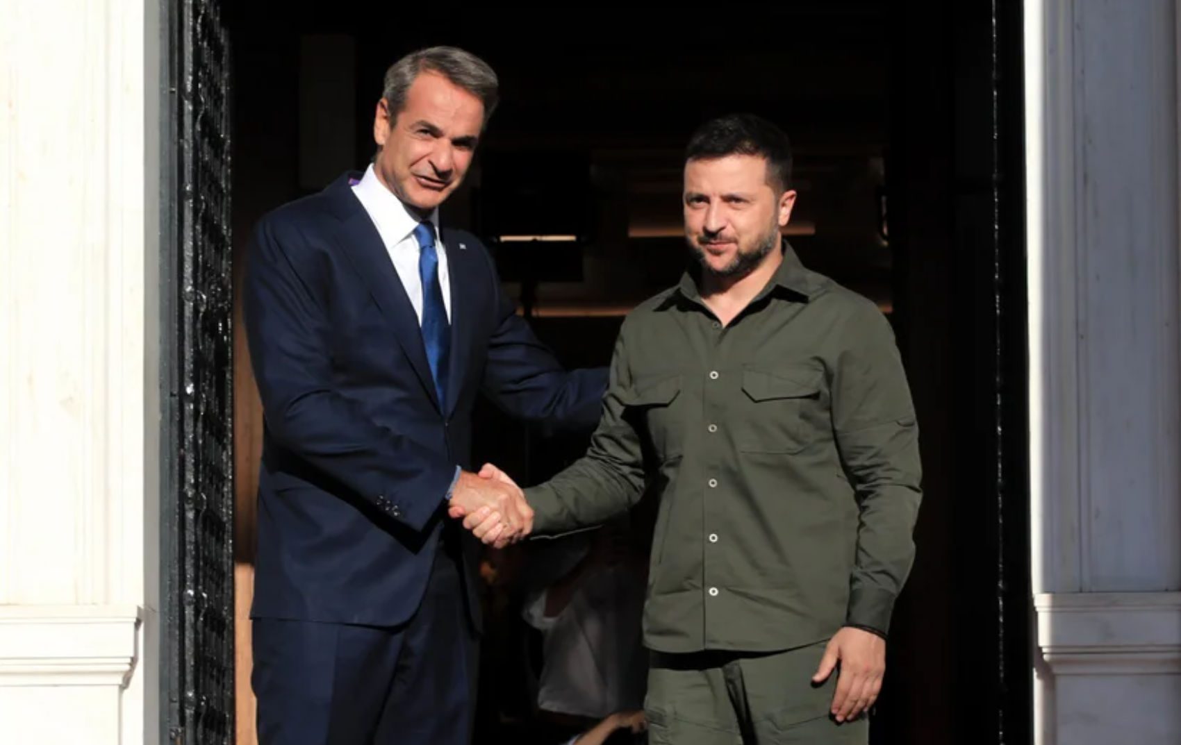 Το μεσημέρι στο Μαξίμου ο Ζελένσκι – Θα τον υποδεχθεί ο Μητσοτάκης