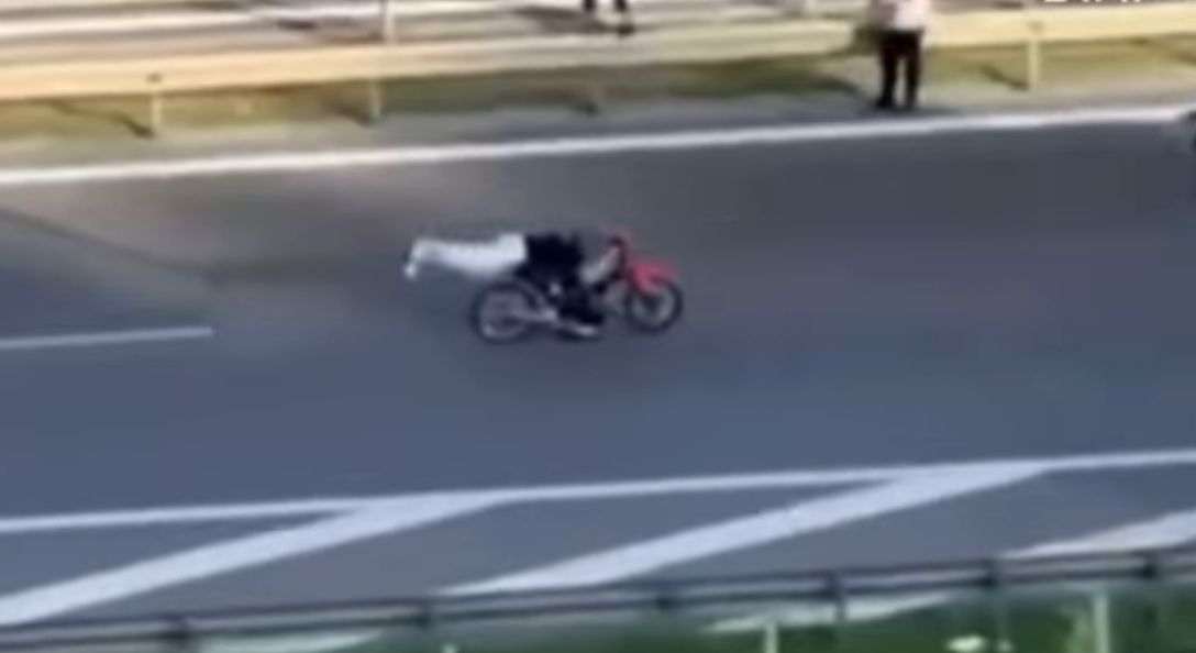 Χαλκίδα: Αυτοί έκλεισαν την γέφυρα για να κάνουν κόντρες – Ταυτοποιήθηκαν 4 άτομα