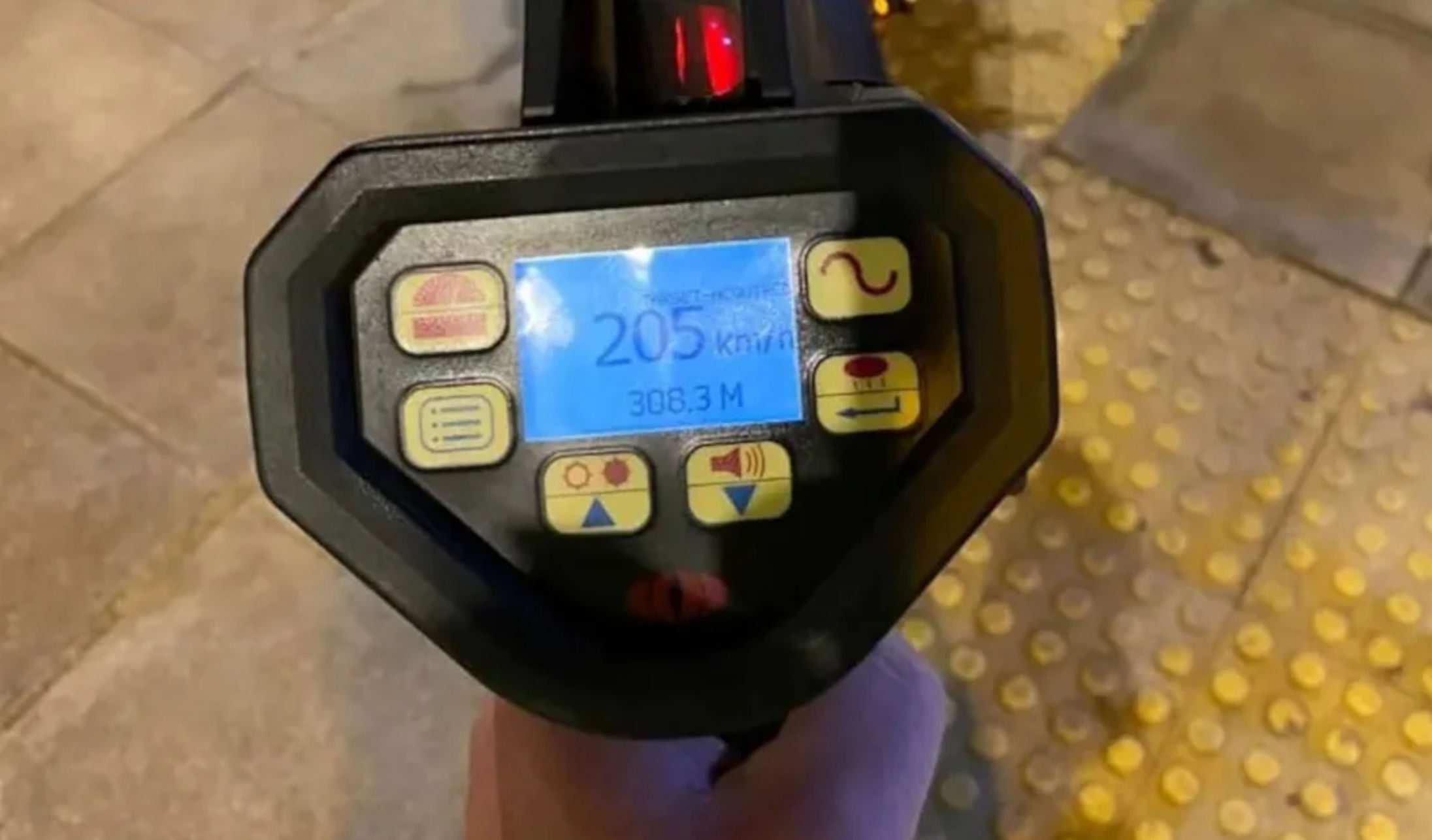 Συνελήφθη 30χρονος «καμικάζι» – Έτρεχε με 205 χλμ./ώρα στη Λεωφόρο Μαραθώνος