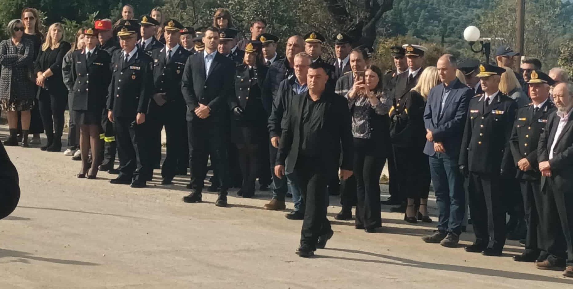 Εύβοια: Ρίγη συγκίνησης στην τελετή μνήμης των πεσόντων Πυροσβεστών στη φωτιά του 2007 (εικόνες&βίντεο)